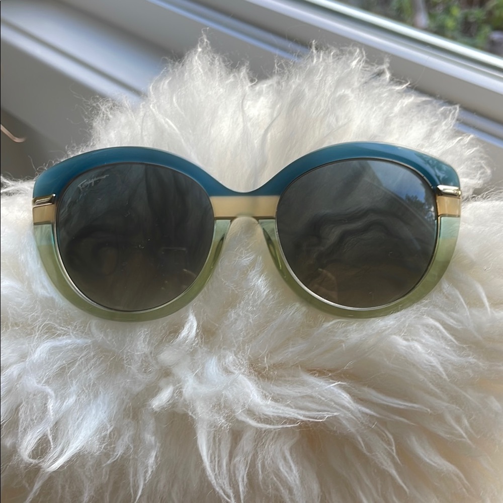 Vintage style Salvatore Ferragamo